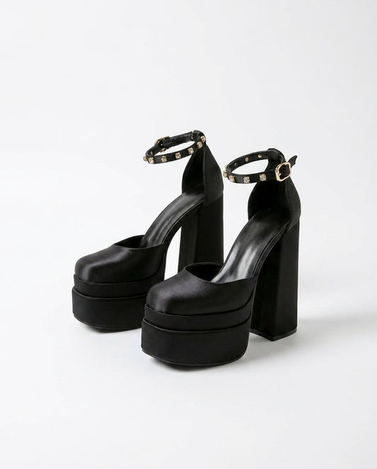 Cassandra — studio product shot