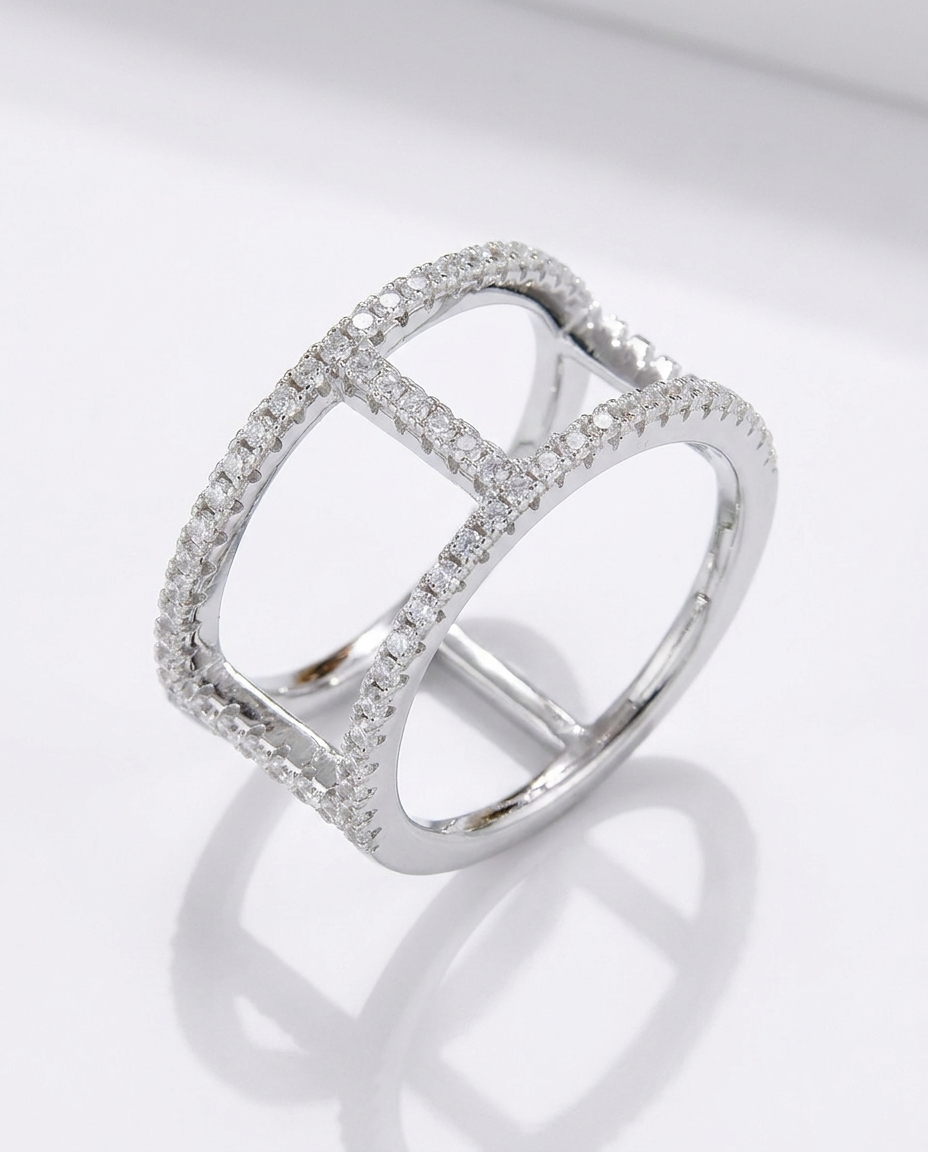 Eivor Moissanite Ring — still-life product shot