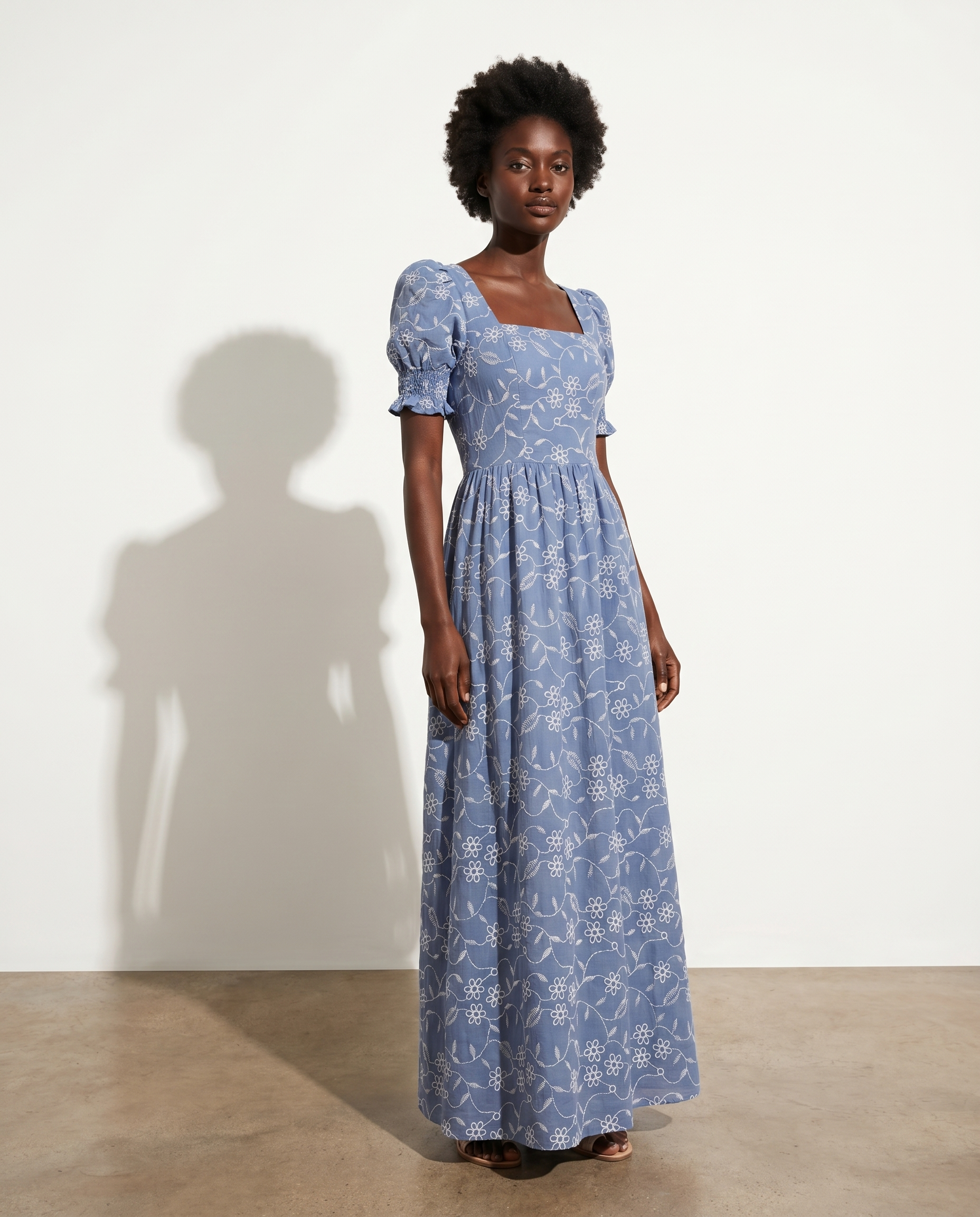 Ève — studio model shot