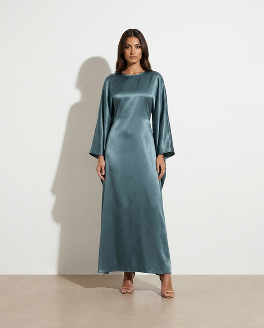 Renske Round Neck Kimono Sleeve Maxi Dress — studio model