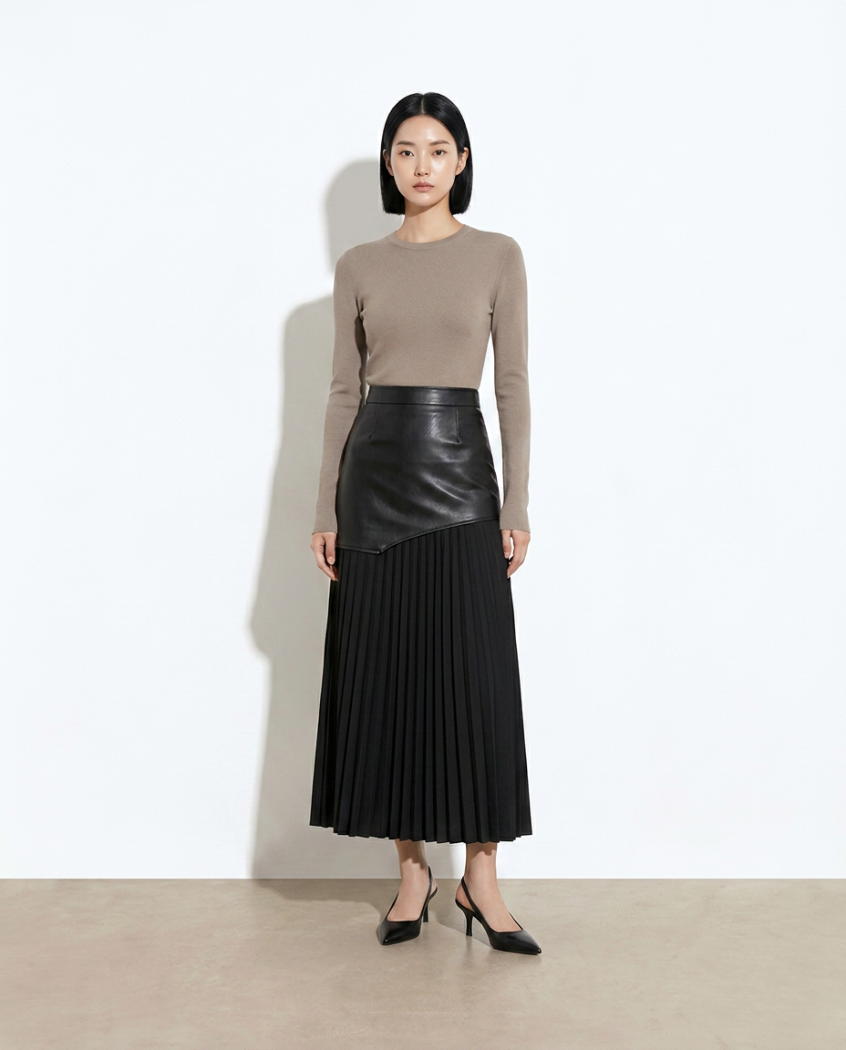 Korina Patchwork Contrast Pleated Skirt on model